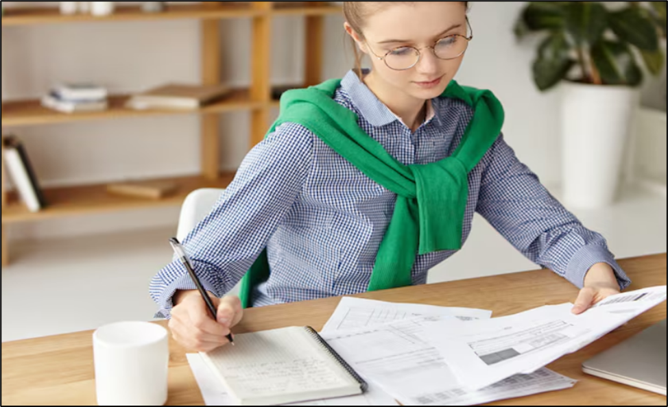 Student researching an Ireland college assignment